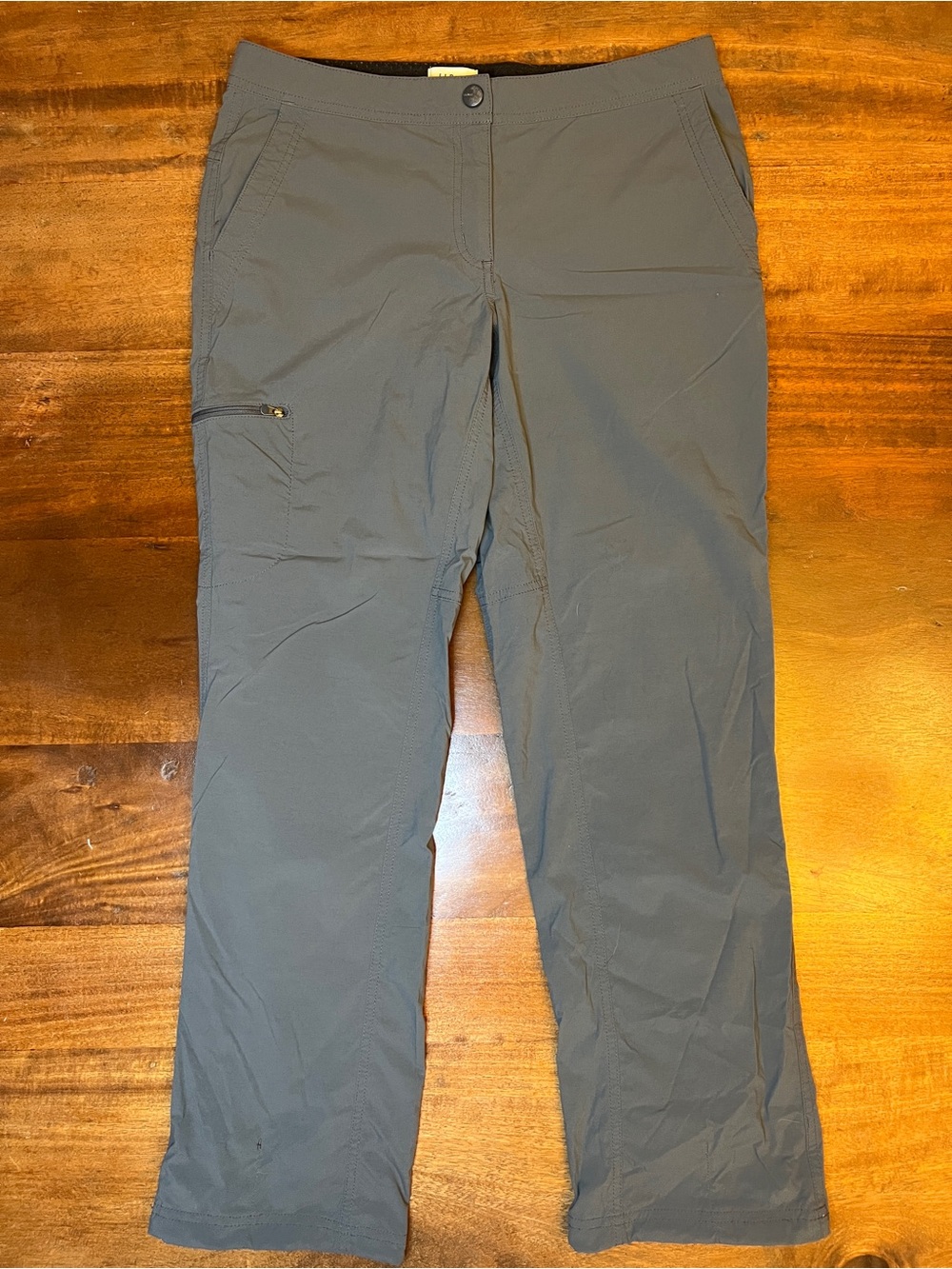 L.L.Bean Women’s Gray Solid Flat Front Nylon/Spandex Pants Button Zip Regular